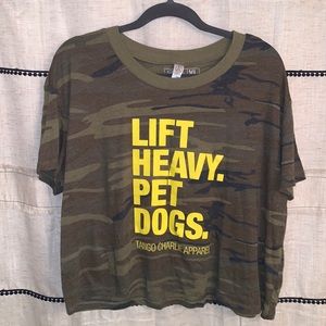 Camo crop workout top, NWOT. XL.